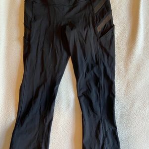 Lululemon crop legging with pockets